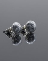 Stud earrings with grey stones